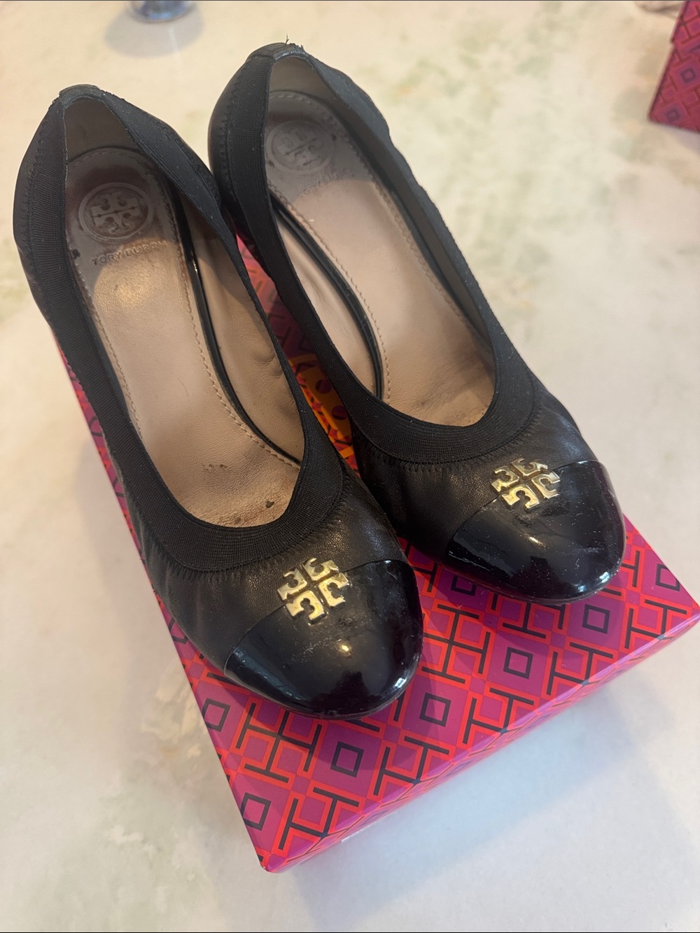 Tory Burch Black Leather Logo Cap-Toe Heels